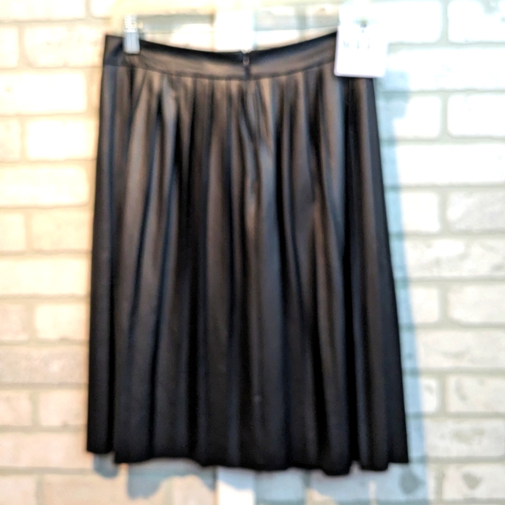 🆕 Made for impulse, fashion week for Macy's, pleated skirt, NEW with tags, MD